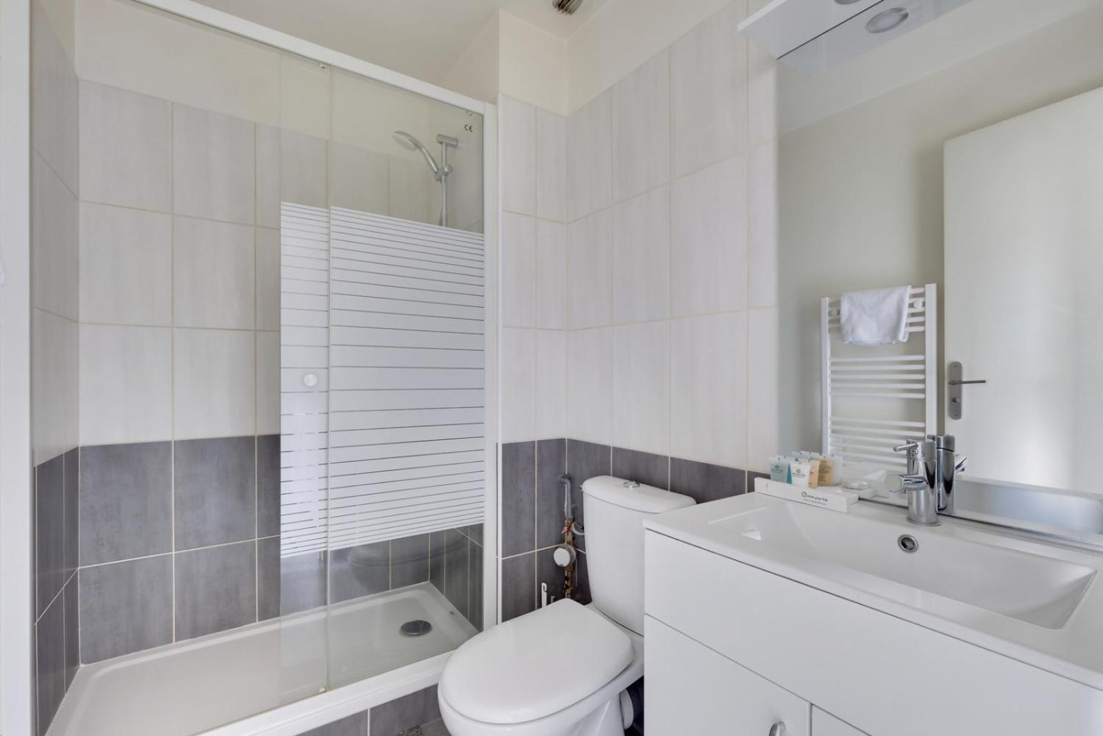 808 Chic Suite - Superb Apartment Bagnolet Buitenkant foto